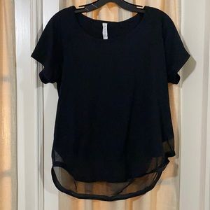 Lululemon Short Sleeve Mesh Top Size 8